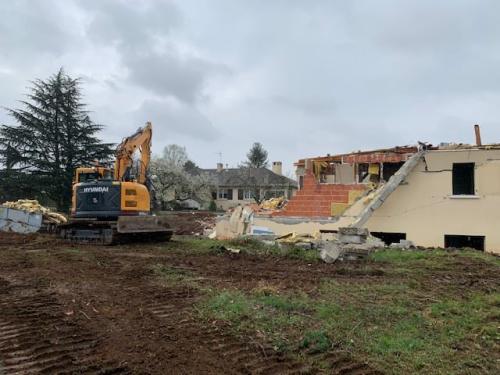 DEMOLITION TOTALE - MAISON CHARVIEU